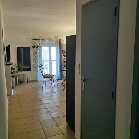 Lägenhet Logement Climatise En Plein Centre D'ajaccio, A 3mn De La Plage, Proche De Toutes Commodites